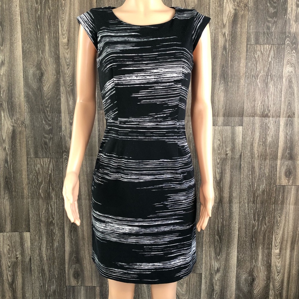 Max & Cleo cap sleeve brushstroke sheath dress